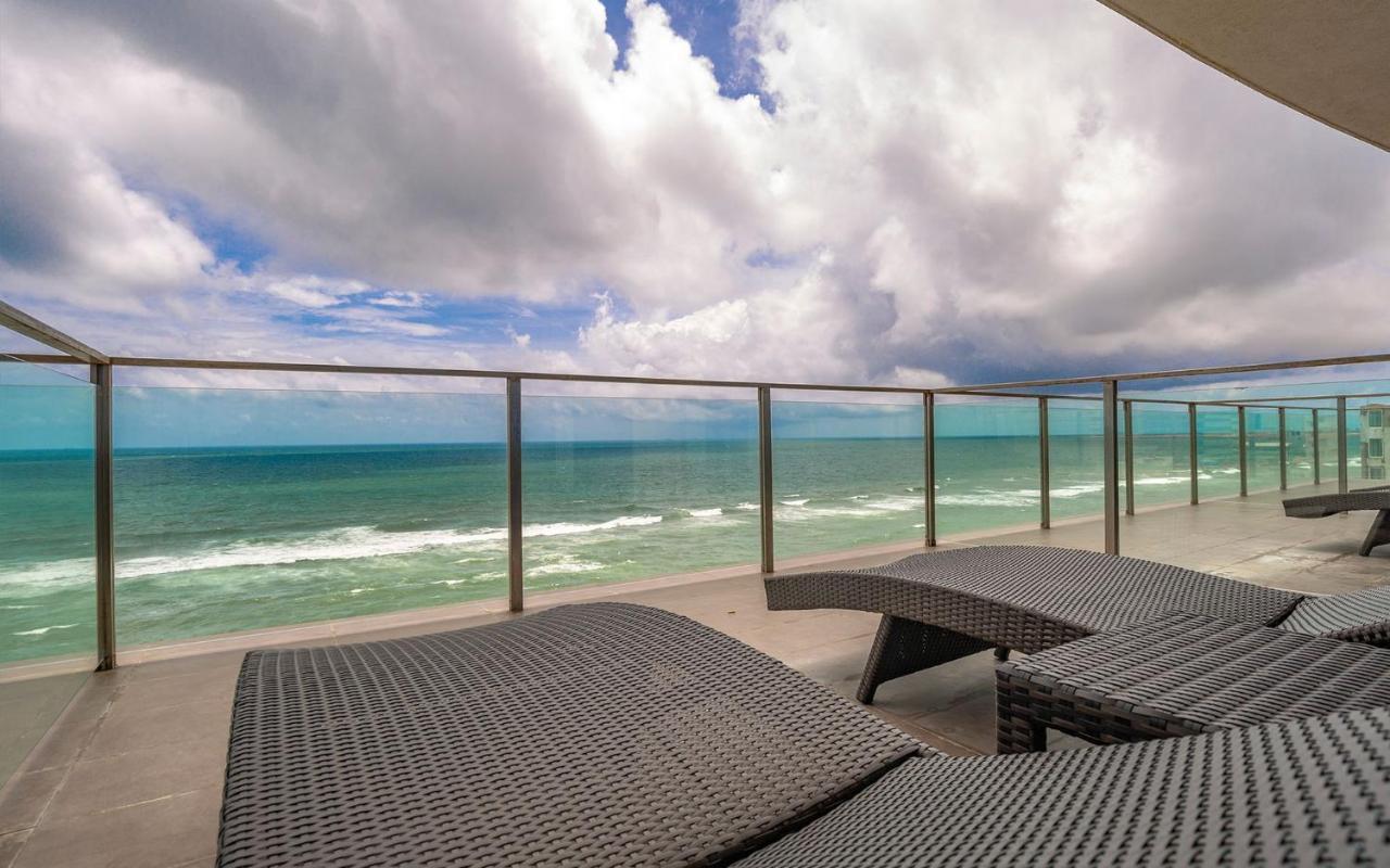 Camera Signature Plus Doppia con Letti Singoli con Vista Mare, Tour della Città Gratuito e Accesso al Beach Lounge